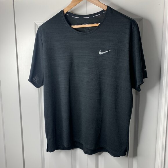 Nike Men’s Black Lightweight Running Top – XL, Dri-Fit Performance - Picture 2 of 11